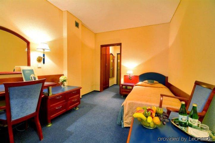 Hotel Kongresowy Kielce Værelse billede